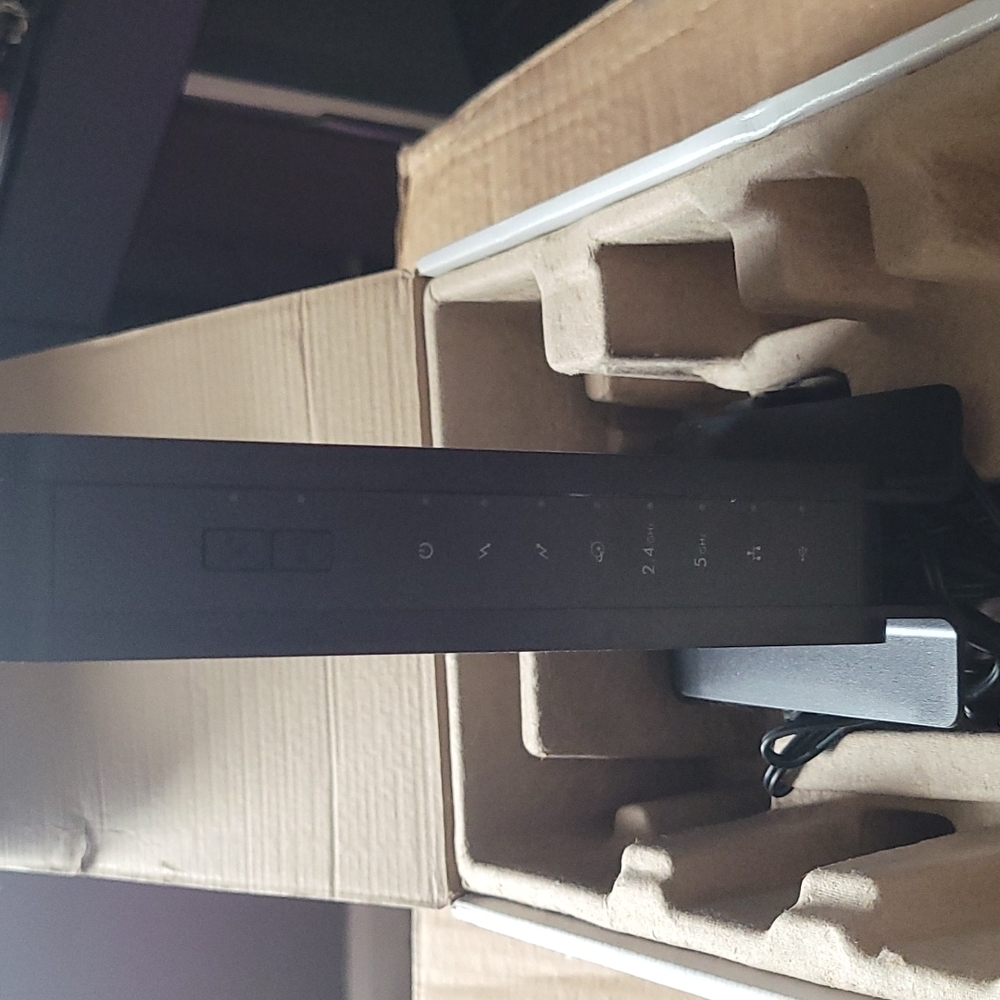 N600 Wifi Cable Modem Router - Picture 3 of 3